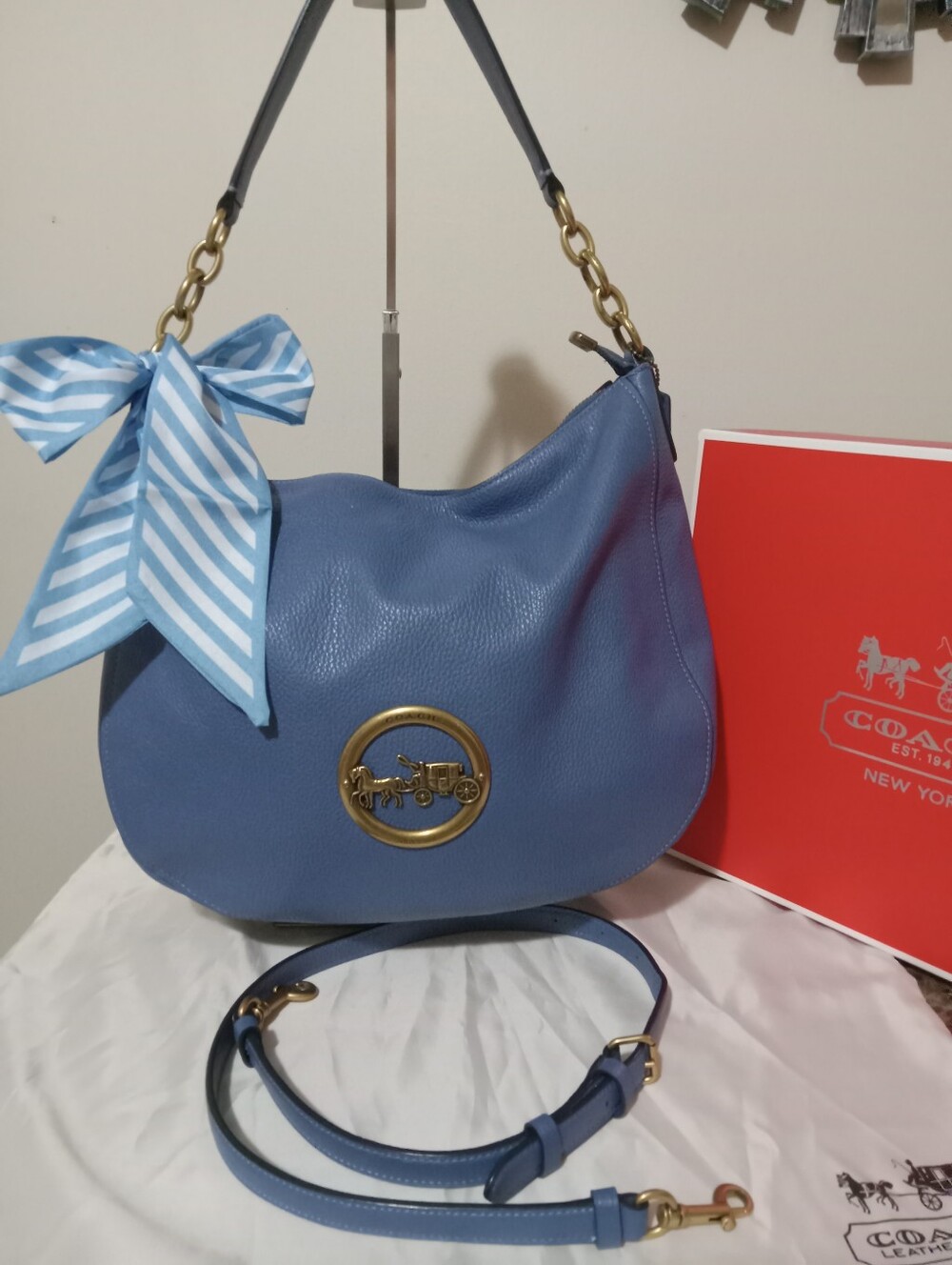 Coach 2019 Elle 2way Hobo Bag EUC - Picture 14 of 16